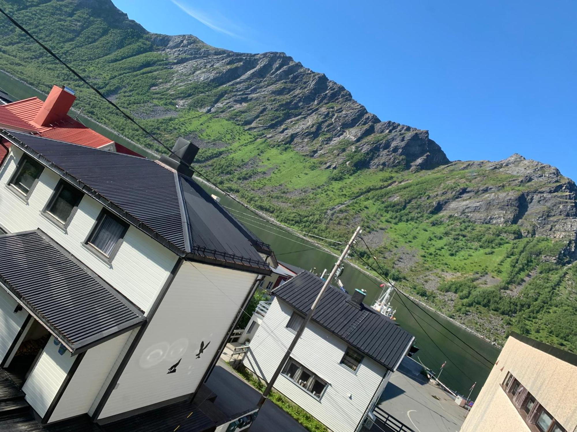 House Lejlighed Gryllefjord Eksteriør billede